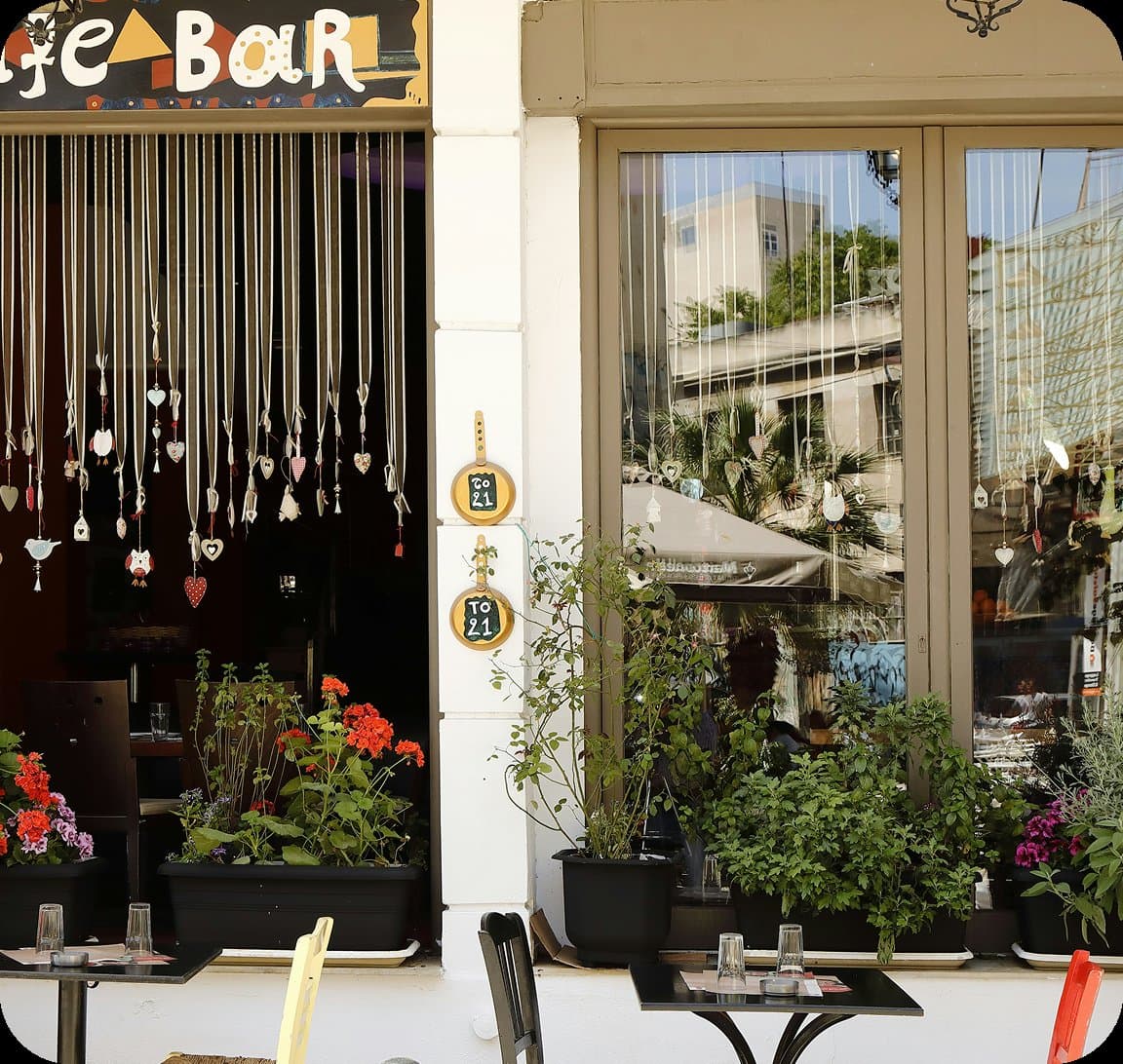 Interno di un cafè convenzionato Meelk